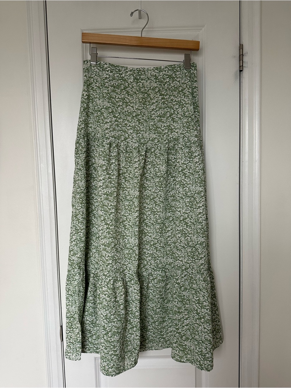 SHEIN Green Floral Tiered Maxi Skirt